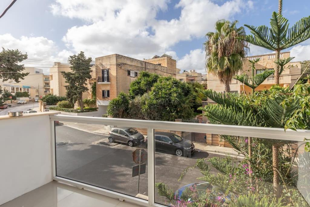 Modern 3 Bedroom Apartment Close To Paceville And Beach Is-Swieqi Exterior foto